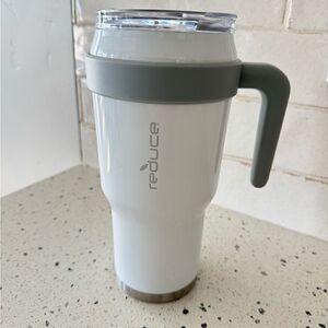 Reduce Cold-1 Mug, 40 Oz With Handle White/Gray Stainless Steel Vacuum Insulated